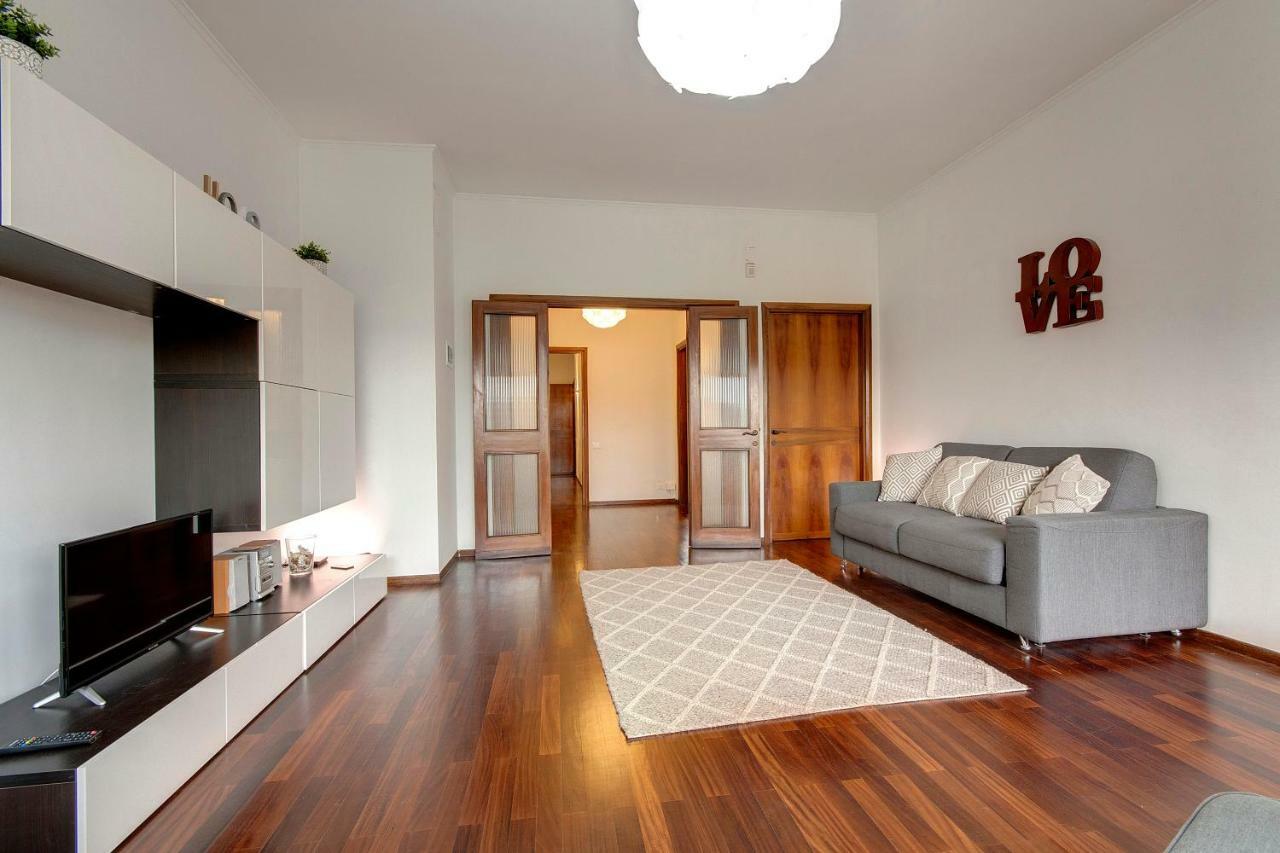 Lungarno Apartment By Mamo Флоренция Экстерьер фото